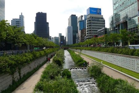 LA River vs Seoul’s Cheonggyecheon/Han River: How Urban Waterways Are Reshaping Cities